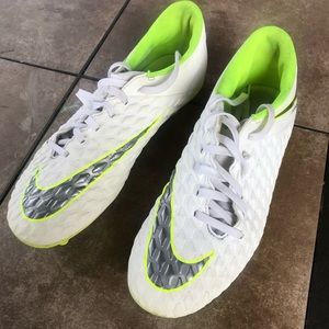 Mens Nike Soccer Cleats size 8.5